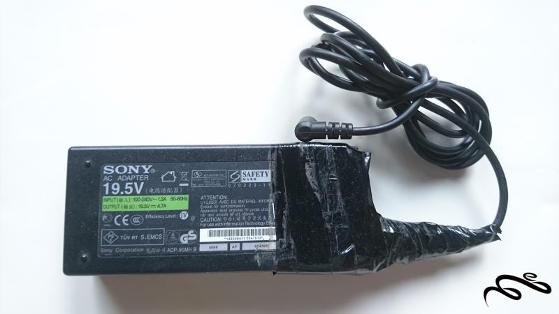 شارژر (آداپتور) اورجینال لپ تاپ سونی مدل Sony VGP-BPS8(خروجی 19.5 ولت، 4.7 آمپر)